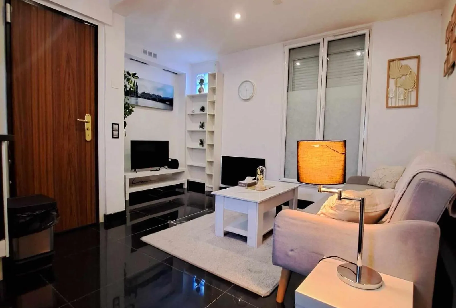 Villejuif Studio